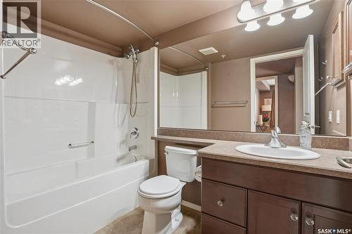 103 2351 Windsor Park Road, Regina, SK - Indoor Photo Showing Bathroom