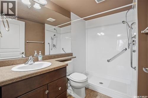 103 2351 Windsor Park Road, Regina, SK - Indoor Photo Showing Bathroom