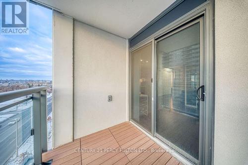 727 - 20 Meadowglen Place, Toronto, ON - Outdoor With Exterior