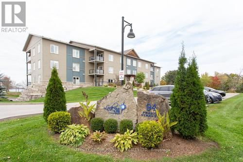 103 - 94 FRANCIS STREET W  Kawartha Lakes (Fenelon Falls), ON K0M 1N0