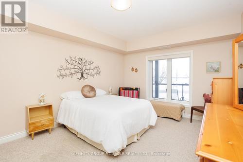 103 - 94 Francis Street W, Kawartha Lakes (Fenelon Falls), ON - Indoor Photo Showing Bedroom