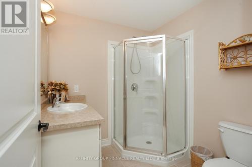 103 - 94 Francis Street W, Kawartha Lakes (Fenelon Falls), ON - Indoor Photo Showing Bathroom