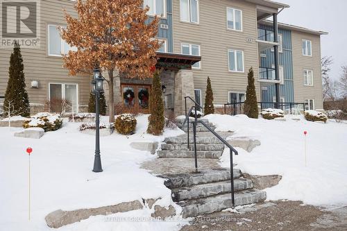 103 - 94 Francis Street W, Kawartha Lakes (Fenelon Falls), ON - Outdoor With Facade