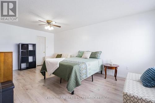 7 Round Leaf Court, Barrie, ON - Indoor Photo Showing Bedroom