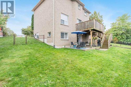 7 Round Leaf Court, Barrie, ON - Outdoor With Deck Patio Veranda With Exterior