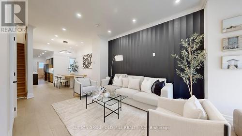 59 Shirley Street, Toronto, ON - Indoor Photo Showing Living Room
