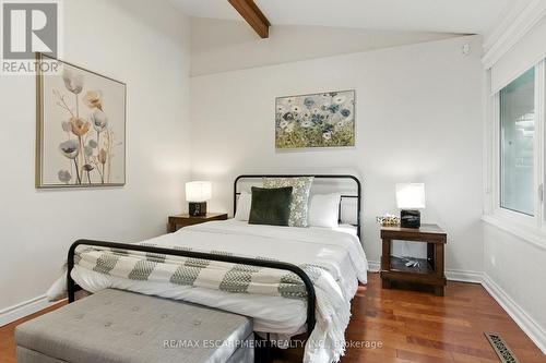 230 South Service Road, Mississauga, ON - Indoor Photo Showing Bedroom