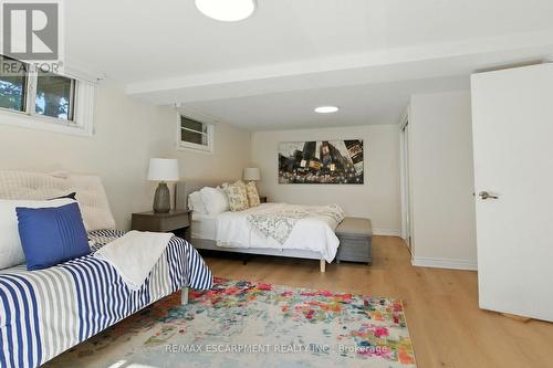 230 South Service Road, Mississauga, ON - Indoor Photo Showing Bedroom