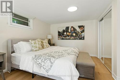 230 South Service Road, Mississauga, ON - Indoor Photo Showing Bedroom