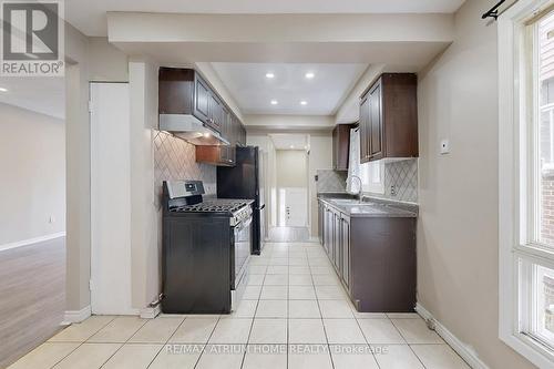 3 Plumbrook Crescent, Toronto, ON - Indoor Photo Showing Kitchen