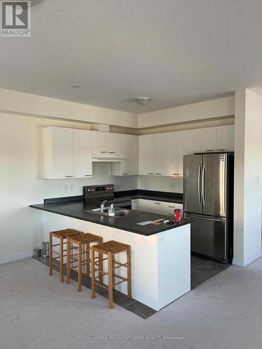 20 - 88 Decorso Drive, Guelph, ON - Indoor Photo Showing Kitchen