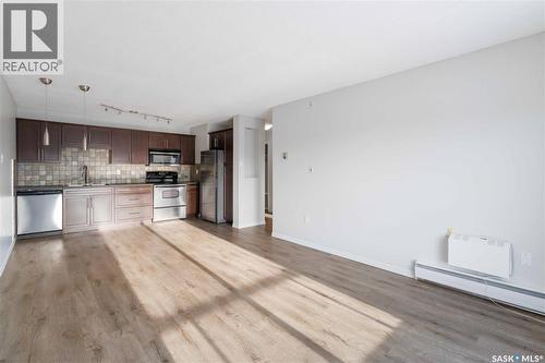 24 2 Summers Place, Saskatoon, SK - Indoor Photo Showing Kitchen With Stainless Steel Kitchen