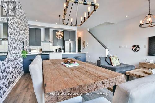 3527 Riva Avenue, Innisfil, ON - Indoor Photo Showing Dining Room