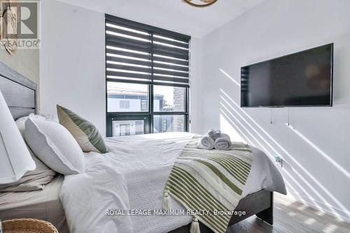 3527 Riva Avenue, Innisfil, ON - Indoor Photo Showing Bedroom