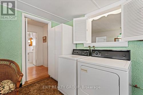 36 Valleyview Crescent, Belleville (Belleville Ward), ON - Indoor Photo Showing Laundry Room