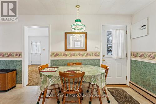 36 Valleyview Crescent, Belleville (Belleville Ward), ON - Indoor Photo Showing Dining Room