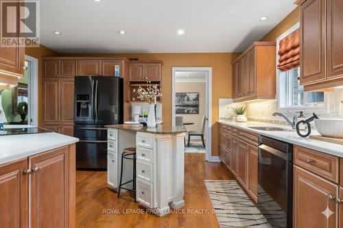 71 Oak Ridge Boulevard, Belleville (Belleville Ward), ON - Indoor Photo Showing Kitchen