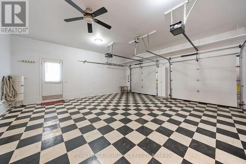 71 Oak Ridge Boulevard, Belleville (Belleville Ward), ON - Indoor Photo Showing Garage