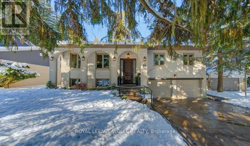 67 INWOOD CRESCENT  Kitchener, ON N2M 2L9