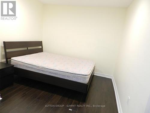 Bsmt - 3735 Pearlstone Drive, Mississauga, ON - Indoor Photo Showing Bedroom