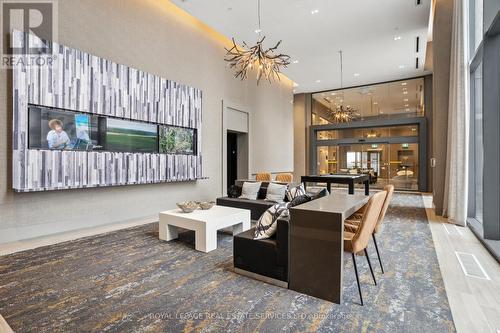 720 - 2450 Old Bronte Road, Oakville, ON - Indoor