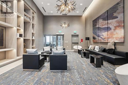 720 - 2450 Old Bronte Road, Oakville, ON - Indoor Photo Showing Other Room