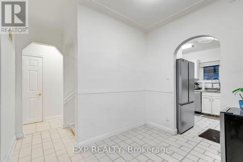 1331 St. James Avenue, Mississauga, ON - Indoor