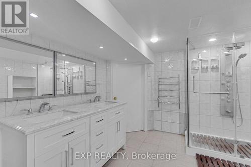 1331 St. James Avenue, Mississauga, ON - Indoor Photo Showing Bathroom