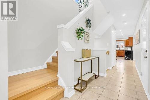 4693 Thomas Alton Boulevard, Burlington, ON - Indoor Photo Showing Other Room