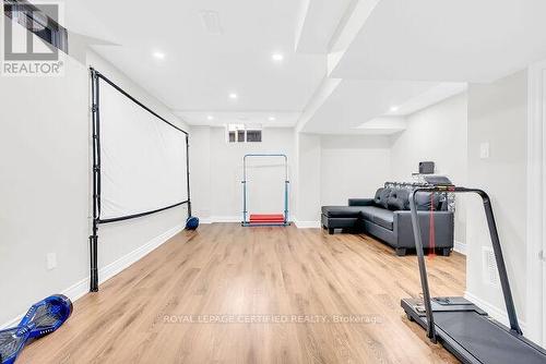 4693 Thomas Alton Boulevard, Burlington, ON - Indoor Photo Showing Other Room