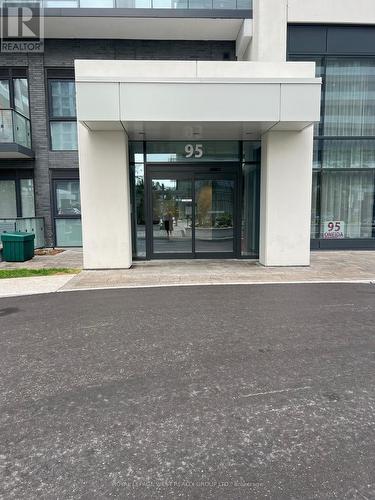 1101 - 95 Oneida Crescent, Richmond Hill, ON - Outdoor With Balcony