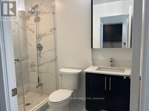 1101 - 95 Oneida Crescent, Richmond Hill, ON - Indoor Photo Showing Bathroom