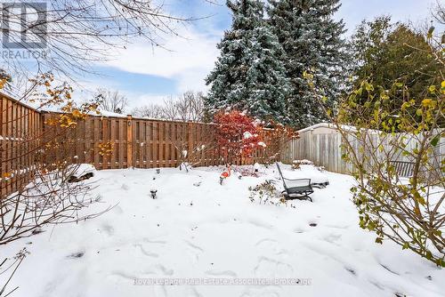 12 Carnaby Crescent, Kitchener, ON - Outdoor