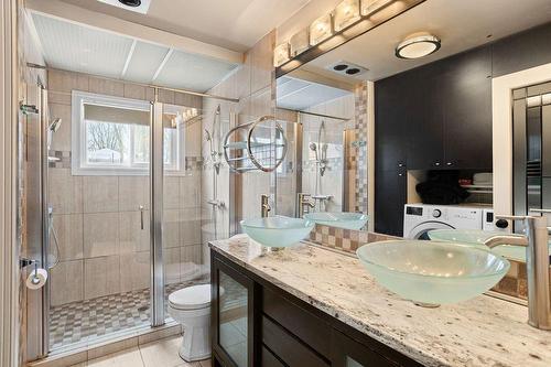 Bathroom - 2915 Rue Bellerive, Sainte-Marthe-Sur-Le-Lac, QC - Indoor Photo Showing Bathroom