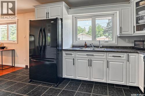 93 Cardinal Crescent, Regina, SK - Indoor Photo Showing Kitchen With Double Sink
