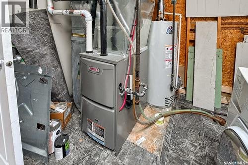93 Cardinal Crescent, Regina, SK - Indoor Photo Showing Basement