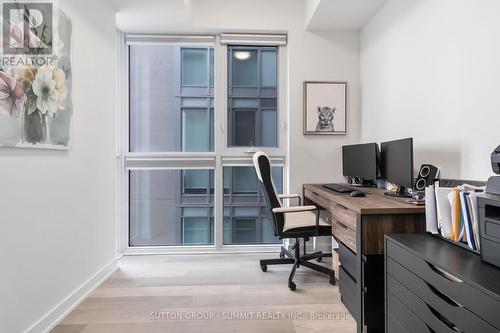 D422 - 5220 Dundas Street, Burlington, ON - Indoor Photo Showing Office