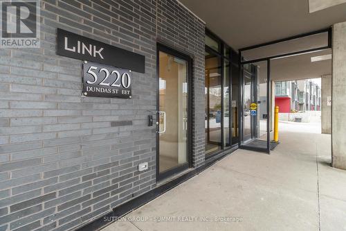 D422 - 5220 Dundas Street, Burlington, ON - Outdoor With Balcony With Exterior