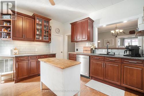 30 Kensington Avenue, Smiths Falls, ON - Indoor Photo Showing Kitchen