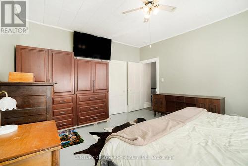 30 Kensington Avenue, Smiths Falls, ON - Indoor Photo Showing Bedroom
