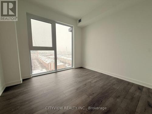 708 - 1007 The Queensway, Toronto, ON - Indoor Photo Showing Other Room