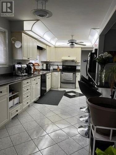 23 Davelayne Road, Toronto, ON - Indoor Photo Showing Kitchen