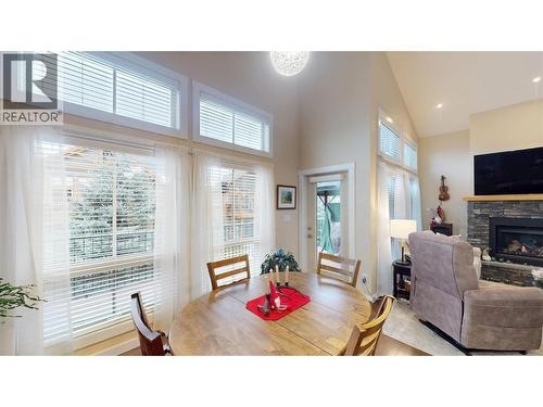 223 Boulder Creek, Cranbrook, BC - Indoor With Fireplace