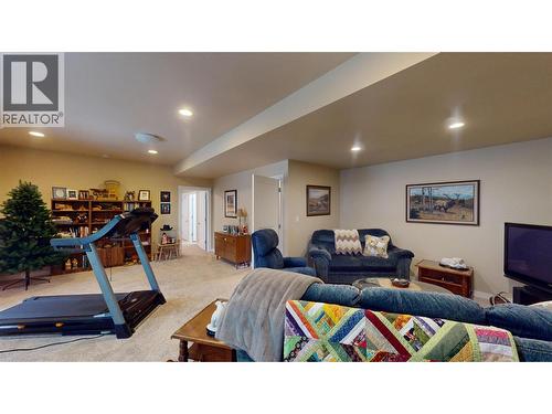 223 Boulder Creek, Cranbrook, BC - Indoor
