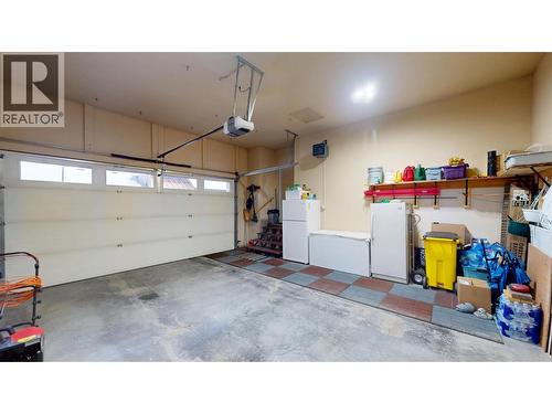 223 Boulder Creek, Cranbrook, BC - Indoor Photo Showing Garage