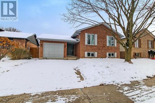218 Diefenbaker Drive, Woodstock (Woodstock - North), ON - Outdoor