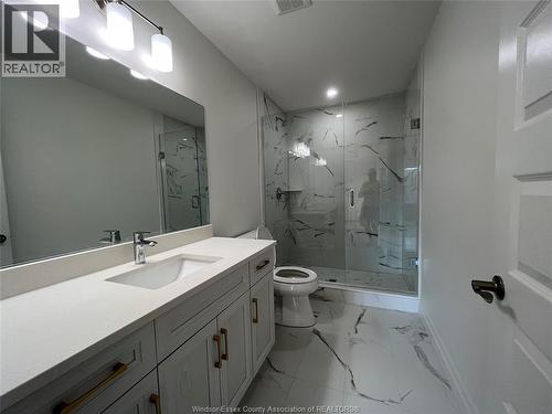 108 Jones Street, Essex, ON - Indoor Photo Showing Bathroom