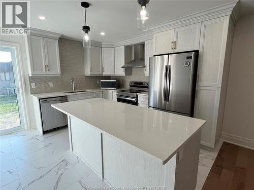 108 Jones Street, Essex, ON - Indoor Photo Showing Kitchen With Stainless Steel Kitchen With Upgraded Kitchen