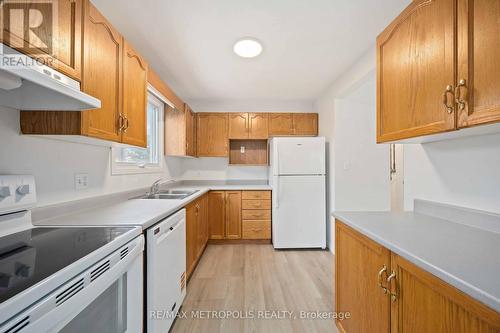 260-266 London Road, Sarnia, ON - Indoor Photo Showing Kitchen With Double Sink