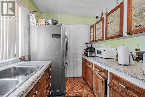 58 - 2901 Jane Street, Toronto, ON - Indoor Photo Showing Kitchen With Double Sink